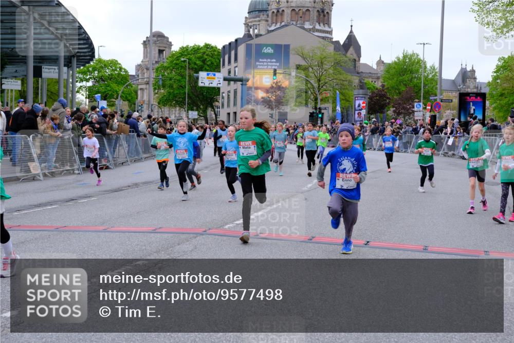 25.04.2026 - Das Zehntel Tim E. http://msf.ph/oto/9577498 25.04.2026 11:00:30 Ziel 5070, 5170, 5218, 5222, 5265, 5285, 5524, 5655, 5748, 5946, 5961, 5984, 6283, 6371, 6375, 6376, 6379, 6446, 6456, 6461, 6470, 6474, 6521, 6700, 6815, 6838, 6854, 6855, 6881, 6991, 7003, 7046, 7056, 7082, 7118, 7525, 7541, 7577, 7579, 7586, 7627, 7686, 7810, 7937, 8072 meine-sportfotos.de