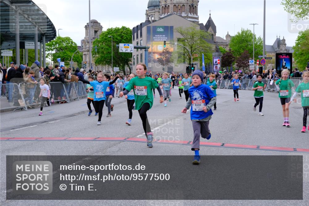 25.04.2026 - Das Zehntel Tim E. http://msf.ph/oto/9577500 25.04.2026 11:00:30 Ziel 5070, 5170, 5218, 5222, 5265, 5285, 5524, 5655, 5748, 5946, 5961, 5984, 6283, 6371, 6375, 6376, 6379, 6446, 6456, 6461, 6470, 6474, 6521, 6700, 6815, 6838, 6854, 6855, 6881, 6991, 7003, 7046, 7056, 7082, 7118, 7525, 7541, 7577, 7579, 7586, 7627, 7686, 7810, 7937, 8072 meine-sportfotos.de