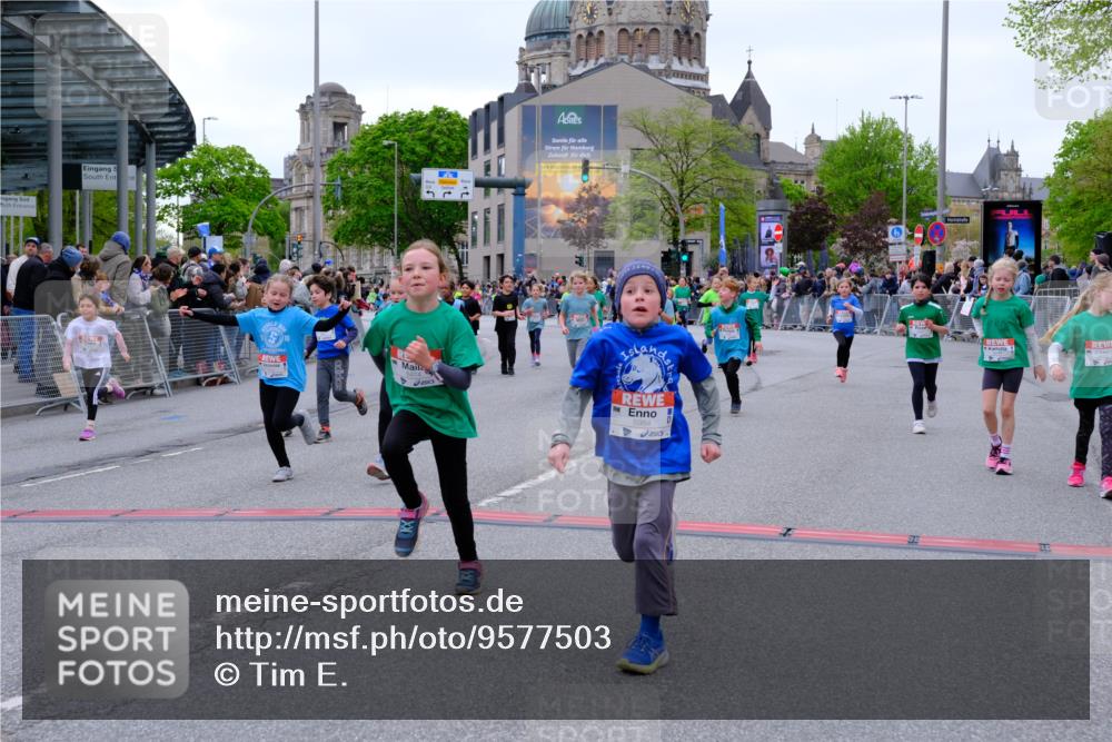 25.04.2026 - Das Zehntel Tim E. http://msf.ph/oto/9577503 25.04.2026 11:00:30 Ziel 5070, 5170, 5218, 5222, 5265, 5285, 5524, 5655, 5748, 5946, 5961, 5984, 6283, 6371, 6375, 6376, 6379, 6446, 6456, 6461, 6470, 6474, 6521, 6700, 6815, 6838, 6854, 6855, 6881, 6991, 7003, 7046, 7056, 7082, 7118, 7525, 7541, 7577, 7579, 7586, 7627, 7686, 7810, 7937, 8072 meine-sportfotos.de