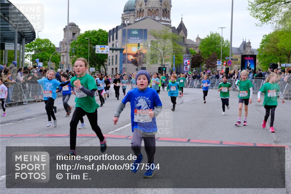 25.04.2026 - Das Zehntel Tim E. http://msf.ph/oto/9577504 25.04.2026 11:00:30 Ziel 5070, 5170, 5218, 5222, 5265, 5285, 5524, 5655, 5748, 5946, 5961, 5984, 6283, 6371, 6375, 6376, 6379, 6446, 6456, 6461, 6470, 6474, 6521, 6700, 6815, 6838, 6854, 6855, 6881, 6991, 7003, 7046, 7056, 7082, 7118, 7525, 7541, 7577, 7579, 7586, 7627, 7686, 7810, 7937, 8072 meine-sportfotos.de