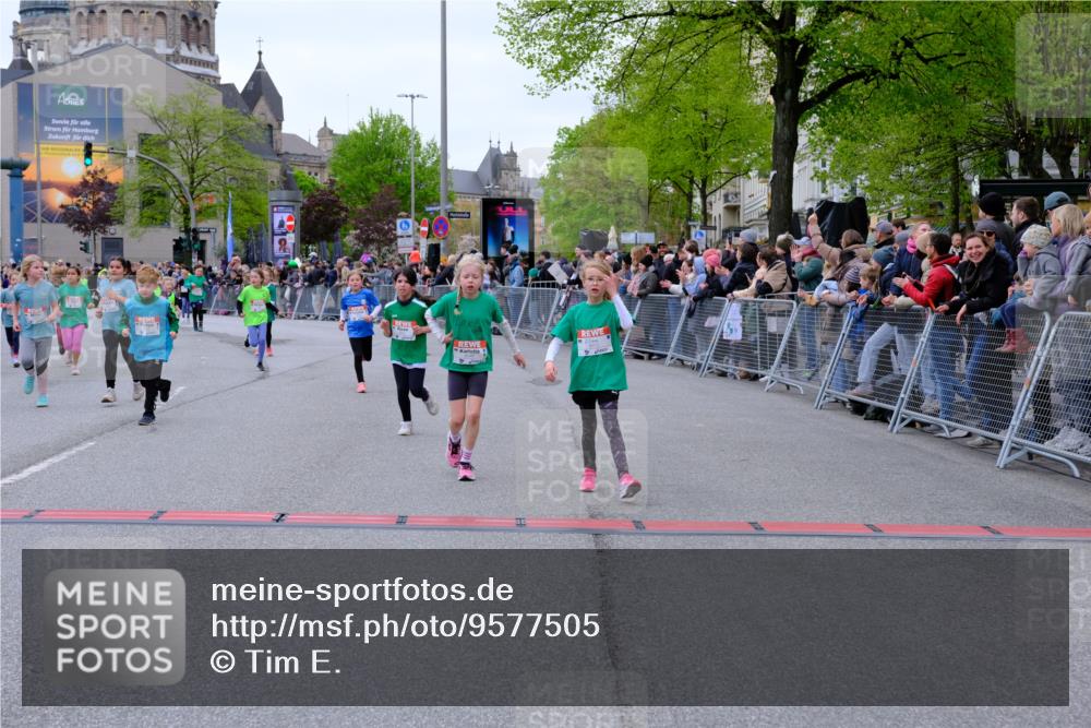 25.04.2026 - Das Zehntel Tim E. http://msf.ph/oto/9577505 25.04.2026 11:00:31 Ziel 5070, 5170, 5218, 5222, 5265, 5285, 5524, 5655, 5748, 5946, 5961, 5984, 6283, 6371, 6379, 6446, 6456, 6470, 6474, 6521, 6838, 6854, 6855, 6881, 6991, 7003, 7046, 7056, 7082, 7422, 7478, 7525, 7541, 7577, 7579, 7586, 7627, 7686, 7810, 7937, 8072 meine-sportfotos.de