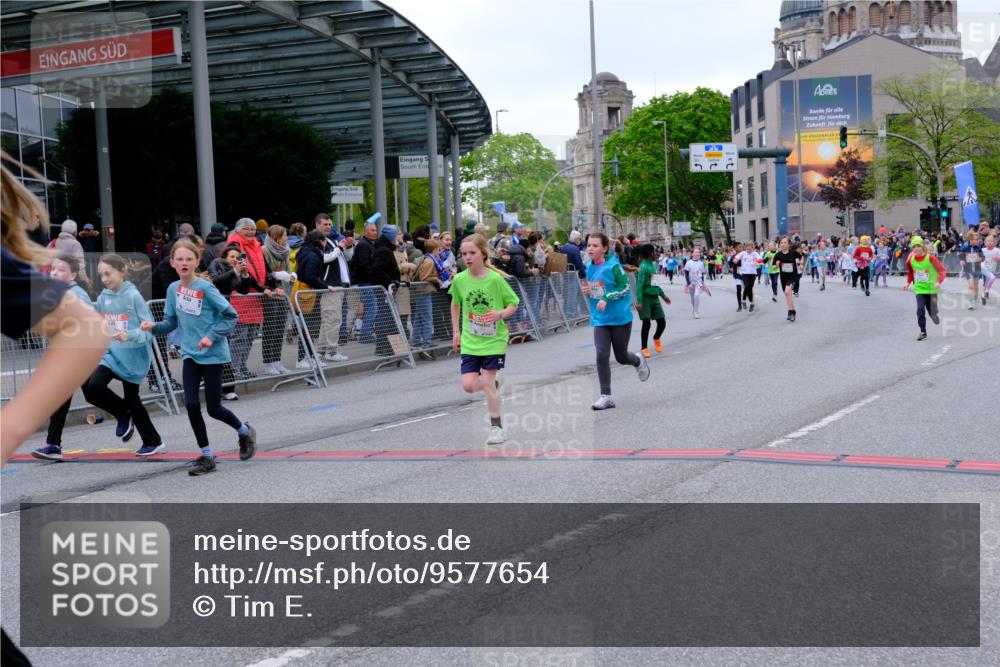 25.04.2026 - Das Zehntel Tim E. http://msf.ph/oto/9577654 25.04.2026 11:00:58 Ziel 5211, 5431, 5455, 5596, 5597, 5765, 5966, 6243, 6245, 6435, 6444, 6680, 6698, 6772, 6823, 7009, 7323, 7495, 7510, 7528, 7744, 7845 meine-sportfotos.de