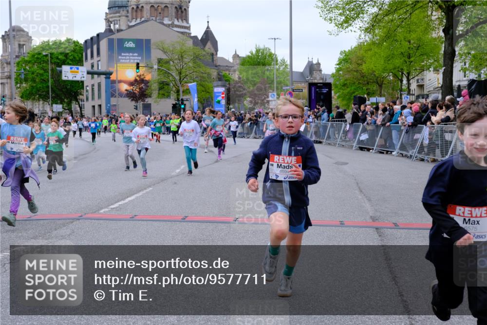 25.04.2026 - Das Zehntel Tim E. http://msf.ph/oto/9577711 25.04.2026 11:01:09 Ziel 5160, 5171, 5183, 5188, 5192, 5194, 5478, 5588, 5605, 5636, 5672, 5714, 5930, 5943, 5950, 6001, 6021, 6211, 6435, 6436, 6444, 6509, 6575, 6594, 6656, 7304, 7505, 7514, 7531, 7562, 7670, 7671, 7676, 7804, 7865 meine-sportfotos.de