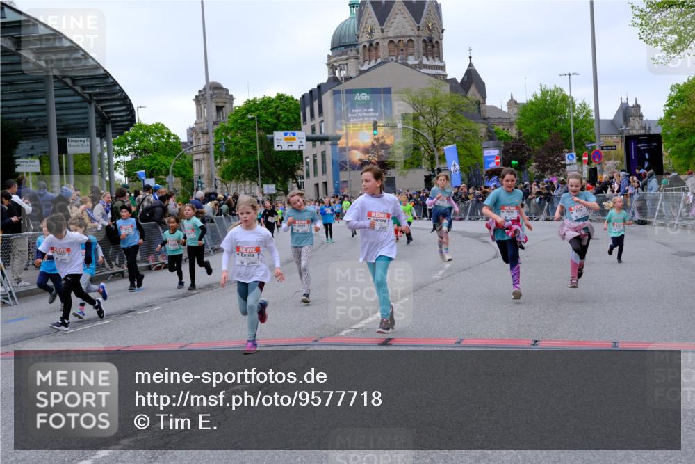 25.04.2026 - Das Zehntel Tim E. http://msf.ph/oto/9577718 25.04.2026 11:01:11 Ziel 5160, 5171, 5183, 5188, 5192, 5194, 5243, 5254, 5478, 5588, 5605, 5636, 5672, 5714, 5930, 5943, 5950, 6001, 6021, 6211, 6436, 6509, 6575, 6594, 6656, 7014, 7304, 7505, 7514, 7531, 7562, 7670, 7671, 7676, 7804, 7865 meine-sportfotos.de