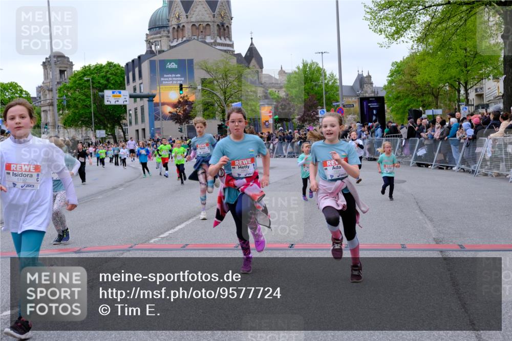 25.04.2026 - Das Zehntel Tim E. http://msf.ph/oto/9577724 25.04.2026 11:01:12 Ziel 5160, 5171, 5183, 5188, 5192, 5194, 5243, 5254, 5588, 5605, 5636, 5930, 5943, 5950, 6001, 6021, 6289, 6436, 6575, 6594, 6656, 6943, 7014, 7304, 7505, 7514, 7531, 7562, 7670, 7671, 7676, 7784, 7865 meine-sportfotos.de