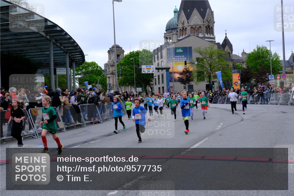 25.04.2026 - Das Zehntel Tim E. http://msf.ph/oto/9577735 25.04.2026 11:01:17 Ziel 5138, 5183, 5188, 5192, 5194, 5243, 5254, 5605, 5636, 5670, 5707, 5930, 5943, 6001, 6021, 6287, 6289, 6436, 6464, 6503, 6511, 6513, 6549, 6943, 7014, 7505, 7514, 7531, 7562, 7670, 7693, 7784 meine-sportfotos.de