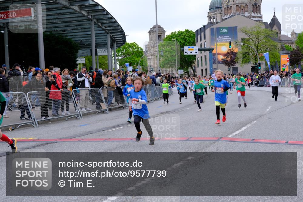 25.04.2026 - Das Zehntel Tim E. http://msf.ph/oto/9577739 25.04.2026 11:01:18 Ziel 5138, 5183, 5188, 5192, 5194, 5243, 5254, 5605, 5636, 5670, 5707, 5930, 5943, 6001, 6021, 6287, 6289, 6464, 6503, 6511, 6513, 6549, 6943, 7014, 7505, 7514, 7531, 7562, 7573, 7670, 7693, 7784 meine-sportfotos.de