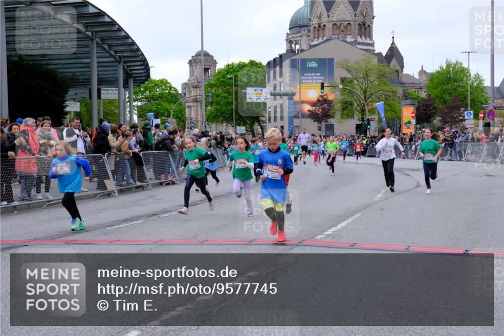 25.04.2026 - Das Zehntel Tim E. http://msf.ph/oto/9577745 25.04.2026 11:01:18 Ziel 5138, 5183, 5188, 5192, 5194, 5243, 5254, 5605, 5636, 5670, 5707, 5930, 5943, 6001, 6021, 6287, 6289, 6464, 6503, 6511, 6513, 6549, 6943, 7014, 7505, 7514, 7531, 7562, 7573, 7670, 7693, 7784 meine-sportfotos.de