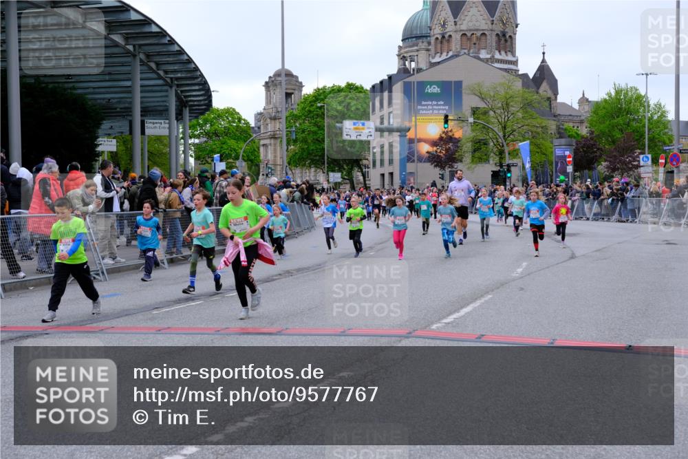 25.04.2026 - Das Zehntel Tim E. http://msf.ph/oto/9577767 25.04.2026 11:01:24 Ziel 5055, 5138, 5670, 5707, 5718, 5935, 5941, 5976, 5980, 6287, 6289, 6464, 6503, 6511, 6513, 6549, 6833, 6943, 7020, 7085, 7157, 7443, 7482, 7573, 7693, 7707, 7708, 7728, 7784 meine-sportfotos.de