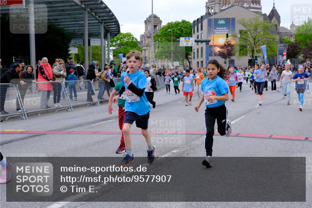 25.04.2026 - Das Zehntel Tim E. http://msf.ph/oto/9577907 25.04.2026 11:01:51 Ziel 5076, 5131, 5133, 5147, 5149, 5157, 5242, 5253, 5359, 5361, 5363, 5462, 5465, 6223, 6233, 6254, 6396, 6398, 6405, 6569, 6578, 6689, 6690, 6731, 6827, 6846, 6992, 7001, 7428, 7434, 7642, 7667, 7769, 7773, 7776, 7924, 7974 meine-sportfotos.de