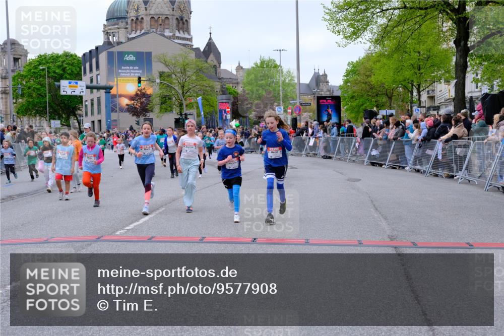 25.04.2026 - Das Zehntel Tim E. http://msf.ph/oto/9577908 25.04.2026 11:01:52 Ziel 5076, 5131, 5133, 5147, 5149, 5157, 5220, 5242, 5253, 5359, 5361, 5363, 5462, 5465, 6223, 6233, 6254, 6396, 6398, 6405, 6689, 6690, 6731, 6827, 6846, 7428, 7434, 7617, 7642, 7667, 7769, 7773, 7776, 7924, 7974, 7997 meine-sportfotos.de