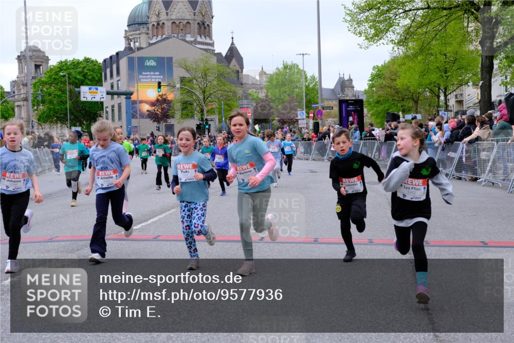 25.04.2026 - Das Zehntel Tim E. http://msf.ph/oto/9577936 25.04.2026 11:01:57 Ziel 5076, 5123, 5148, 5149, 5157, 5220, 5359, 5361, 5462, 5465, 5663, 5717, 5723, 5882, 6223, 6233, 6254, 6397, 6398, 6401, 6405, 6731, 6846, 7428, 7434, 7581, 7617, 7642, 7667, 7769, 7773, 7776, 7815, 7833, 7924, 7974, 7997 meine-sportfotos.de