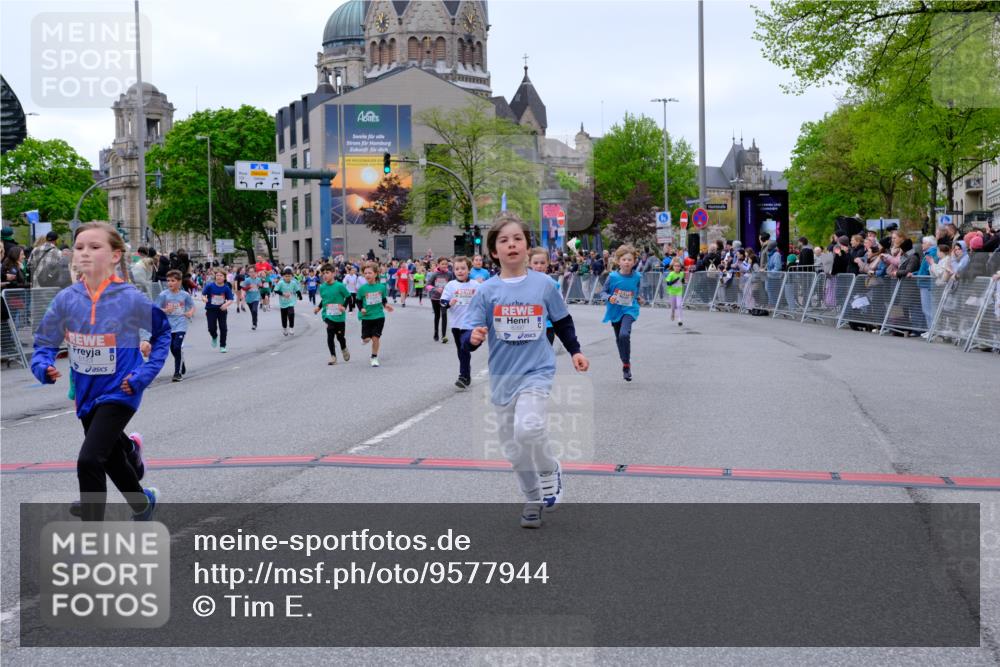 25.04.2026 - Das Zehntel Tim E. http://msf.ph/oto/9577944 25.04.2026 11:02:00 Ziel 5076, 5123, 5148, 5157, 5220, 5368, 5385, 5462, 5465, 5663, 5717, 5723, 5882, 6223, 6233, 6254, 6392, 6397, 6398, 6401, 6405, 6449, 6452, 7428, 7434, 7581, 7617, 7642, 7667, 7769, 7773, 7815, 7833, 7924, 7974, 7997 meine-sportfotos.de