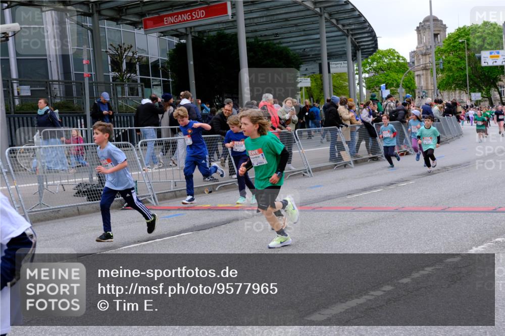 25.04.2026 - Das Zehntel Tim E. http://msf.ph/oto/9577965 25.04.2026 11:02:04 Ziel 5123, 5140, 5148, 5220, 5228, 5368, 5385, 5663, 5717, 5723, 5882, 5997, 6392, 6397, 6401, 6449, 6452, 6865, 6885, 7336, 7485, 7488, 7524, 7536, 7581, 7617, 7815, 7833, 7997 meine-sportfotos.de