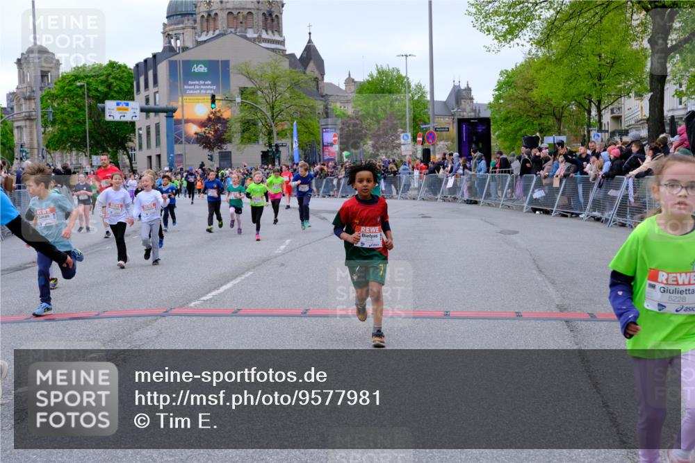 25.04.2026 - Das Zehntel Tim E. http://msf.ph/oto/9577981 25.04.2026 11:02:08 Ziel 5107, 5114, 5140, 5148, 5228, 5282, 5332, 5345, 5368, 5385, 5663, 5717, 5723, 5958, 5997, 6282, 6392, 6401, 6449, 6452, 6611, 6865, 6885, 7011, 7336, 7485, 7488, 7524, 7536, 7787, 7795, 7814 meine-sportfotos.de