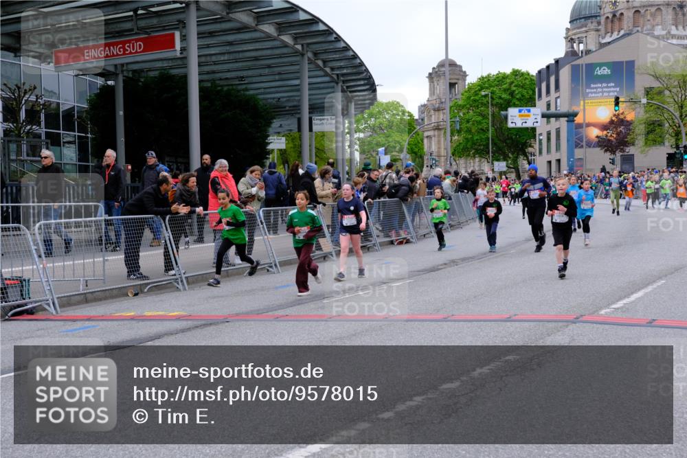 25.04.2026 - Das Zehntel Tim E. http://msf.ph/oto/9578015 25.04.2026 11:02:16 Ziel 5107, 5114, 5282, 5332, 5345, 5466, 5467, 5530, 5582, 5772, 5892, 5958, 6282, 6611, 6866, 7011, 7265, 7445, 7485, 7787, 7795, 7814 meine-sportfotos.de