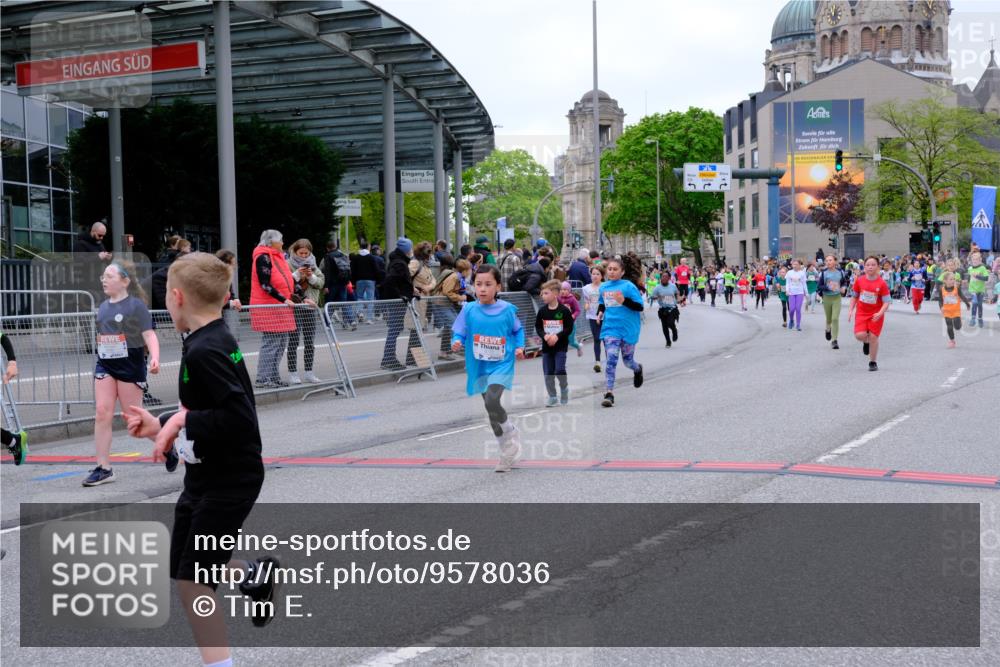 25.04.2026 - Das Zehntel Tim E. http://msf.ph/oto/9578036 25.04.2026 11:02:19 Ziel 5011, 5282, 5332, 5345, 5466, 5467, 5530, 5582, 5772, 5892, 5934, 5937, 5958, 6150, 6282, 6866, 7265, 7445, 7787, 7814, 7996 meine-sportfotos.de