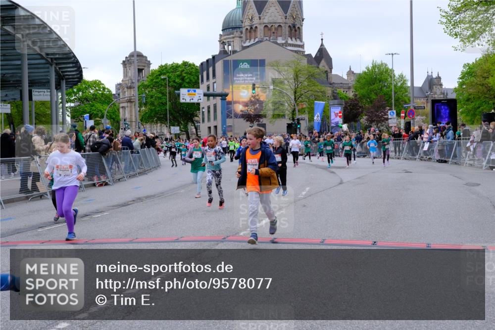 25.04.2026 - Das Zehntel Tim E. http://msf.ph/oto/9578077 25.04.2026 11:02:28 Ziel 5011, 5042, 5136, 5152, 5466, 5934, 5937, 5940, 6150, 6267, 6278, 6866, 7024, 7282, 7292, 7359, 7360, 7538, 7561, 7799, 7874, 7996 meine-sportfotos.de
