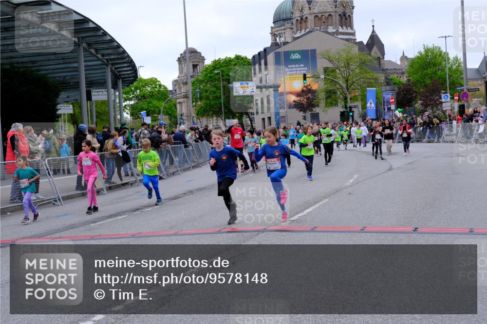 25.04.2026 - Das Zehntel Tim E. http://msf.ph/oto/9578148 25.04.2026 11:02:40 Ziel 5134, 5136, 5231, 5330, 5351, 5888, 5891, 5895, 6165, 6176, 6268, 6269, 6485, 6812, 6817, 6849, 7024, 7025, 7038, 7343, 7347, 7442, 7453, 7475, 7602, 7620, 7824, 7855, 7858, 7862, 7872, 8075 meine-sportfotos.de