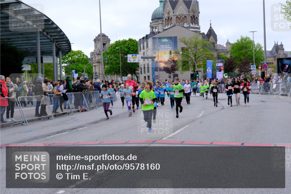 25.04.2026 - Das Zehntel Tim E. http://msf.ph/oto/9578160 25.04.2026 11:02:42 Ziel 5046, 5231, 5330, 5351, 5865, 5888, 5891, 5895, 6268, 6269, 6485, 6570, 6812, 6817, 6849, 6994, 6995, 7025, 7343, 7442, 7453, 7475, 7602, 7620, 7824, 7855, 8075 meine-sportfotos.de