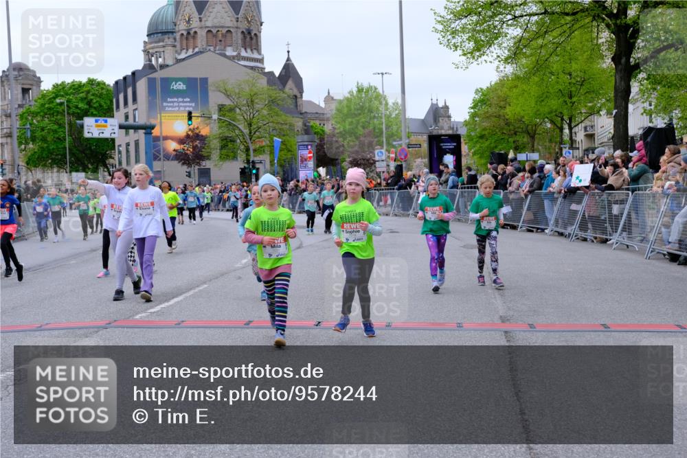 25.04.2026 - Das Zehntel Tim E. http://msf.ph/oto/9578244 25.04.2026 11:03:00 Ziel 5111, 5115, 5184, 5186, 5272, 5283, 5410, 5423, 5440, 5468, 5520, 5864, 5899, 5902, 5914, 5915, 5922, 5998, 6312, 6315, 6448, 6457, 6476, 6479, 6591, 6607, 6949, 7018, 7031, 7237, 7269, 7609, 8068 meine-sportfotos.de