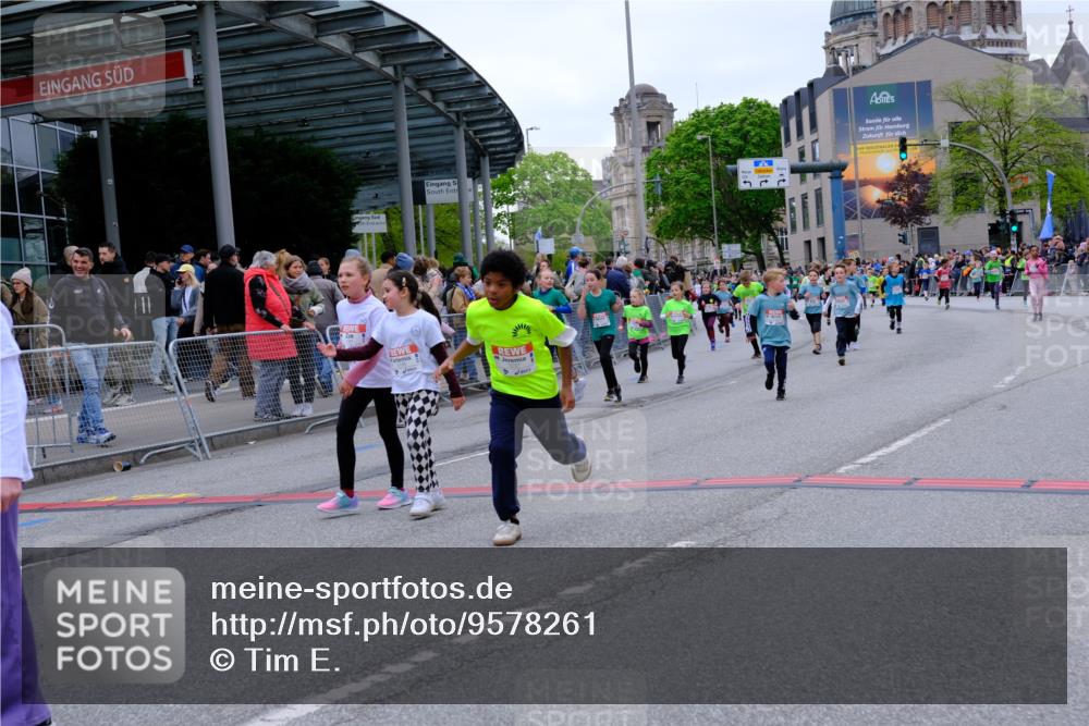 25.04.2026 - Das Zehntel Tim E. http://msf.ph/oto/9578261 25.04.2026 11:03:04 Ziel 5111, 5115, 5184, 5186, 5398, 5410, 5423, 5440, 5662, 5998, 6030, 6312, 6448, 6457, 6476, 6479, 6591, 6607, 6887, 7018, 7031, 7064, 7087, 7117, 7237, 7269, 7440, 7444, 7609, 7979, 7980 meine-sportfotos.de