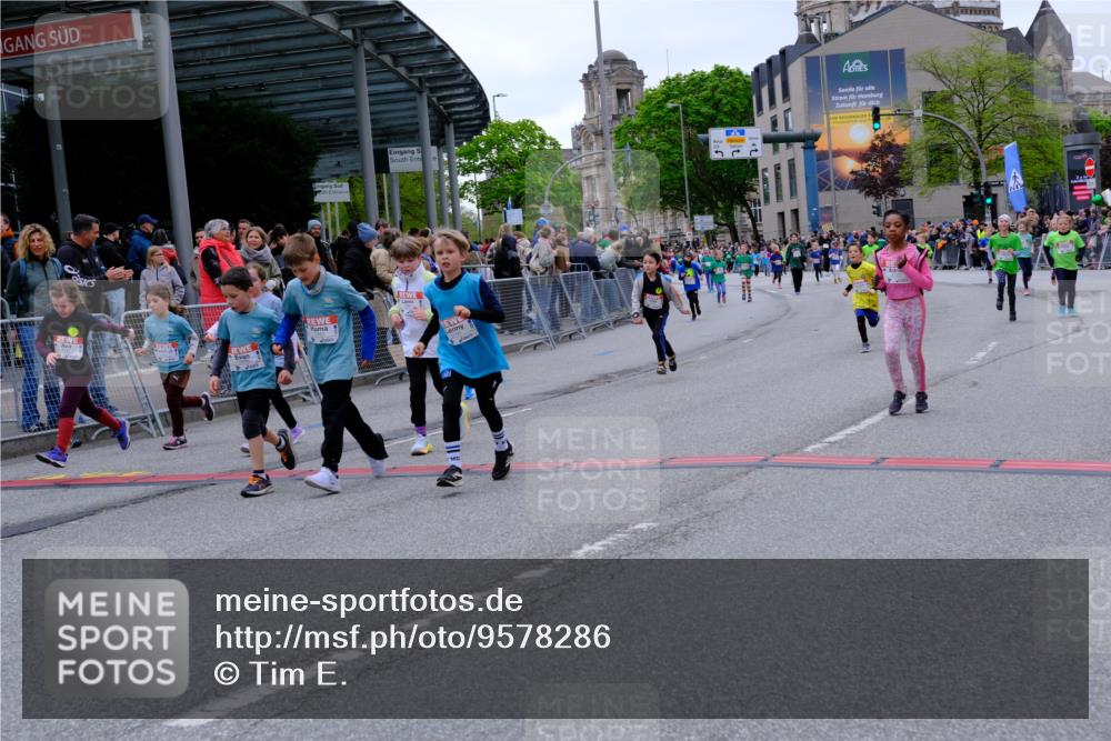25.04.2026 - Das Zehntel Tim E. http://msf.ph/oto/9578286 25.04.2026 11:03:11 Ziel 5052, 5053, 5184, 5186, 5398, 5594, 5662, 5991, 5998, 6030, 6190, 6399, 6567, 6593, 6887, 7064, 7087, 7117, 7237, 7273, 7345, 7426, 7440, 7444, 7483, 7600, 7979, 7980, 7994 meine-sportfotos.de
