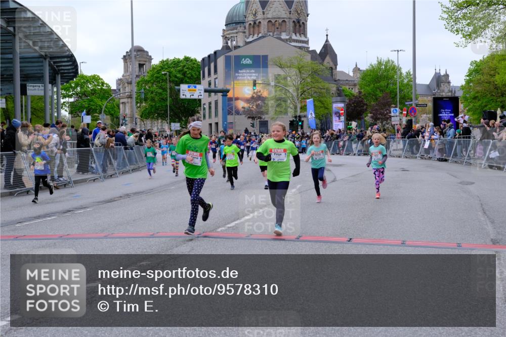25.04.2026 - Das Zehntel Tim E. http://msf.ph/oto/9578310 25.04.2026 11:03:16 Ziel 5052, 5053, 5215, 5217, 5533, 5594, 5630, 5945, 5969, 5971, 5985, 5991, 6190, 6399, 6460, 6466, 6567, 6593, 7117, 7273, 7345, 7426, 7483, 7600, 7994 meine-sportfotos.de