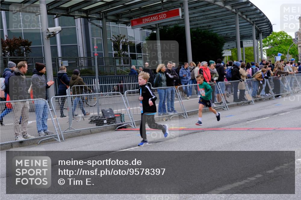 25.04.2026 - Das Zehntel Tim E. http://msf.ph/oto/9578397 25.04.2026 11:03:36 Ziel 5536, 5542, 5552, 5593, 5599, 5603, 5610, 5613, 5645, 5948, 6664, 6704, 6784, 6792, 6797, 6804, 6879, 6948, 7021, 7023, 7043, 7762, 7991, 7992, 7995 meine-sportfotos.de