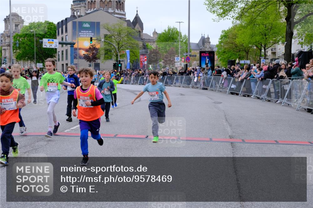 25.04.2026 - Das Zehntel Tim E. http://msf.ph/oto/9578469 25.04.2026 11:03:50 Ziel 5020, 5028, 5246, 5335, 5337, 5349, 5615, 5625, 5716, 5908, 6459, 6463, 6468, 6472, 6487, 6490, 6789, 6959, 7022, 7032, 7034, 7039, 7041, 7044, 7063, 7069, 7084, 7279, 7287, 7290, 7348, 7352, 7437, 7462, 7472, 7499, 7515, 7768 meine-sportfotos.de