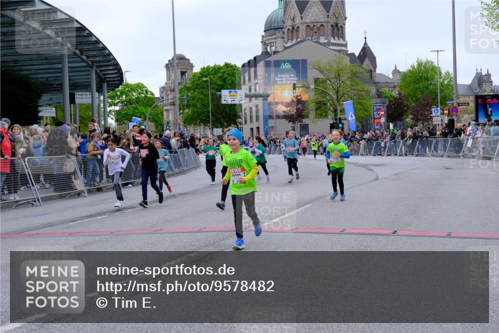 25.04.2026 - Das Zehntel Tim E. http://msf.ph/oto/9578482 25.04.2026 11:03:54 Ziel 5020, 5028, 5246, 6487, 6490, 6560, 6789, 6959, 7022, 7032, 7039, 7044, 7287, 7290, 7348, 7352, 7437, 7449, 7450, 7458, 7462, 7470, 7472, 7499, 7515, 7768, 7822, 7847, 7864 meine-sportfotos.de