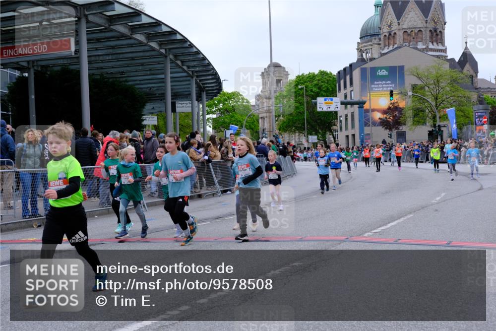 25.04.2026 - Das Zehntel Tim E. http://msf.ph/oto/9578508 25.04.2026 11:03:58 Ziel 5246, 6346, 6368, 6487, 6490, 6560, 6789, 6794, 6808, 6959, 7022, 7032, 7437, 7449, 7450, 7458, 7462, 7470, 7649, 7822, 7847, 7864 meine-sportfotos.de