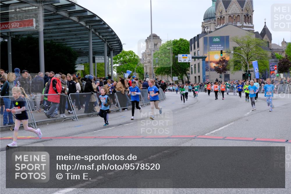 25.04.2026 - Das Zehntel Tim E. http://msf.ph/oto/9578520 25.04.2026 11:04:00 Ziel 5246, 5846, 6346, 6368, 6487, 6490, 6560, 6794, 6808, 7022, 7032, 7449, 7450, 7458, 7470, 7649, 7822, 7847, 7864 meine-sportfotos.de