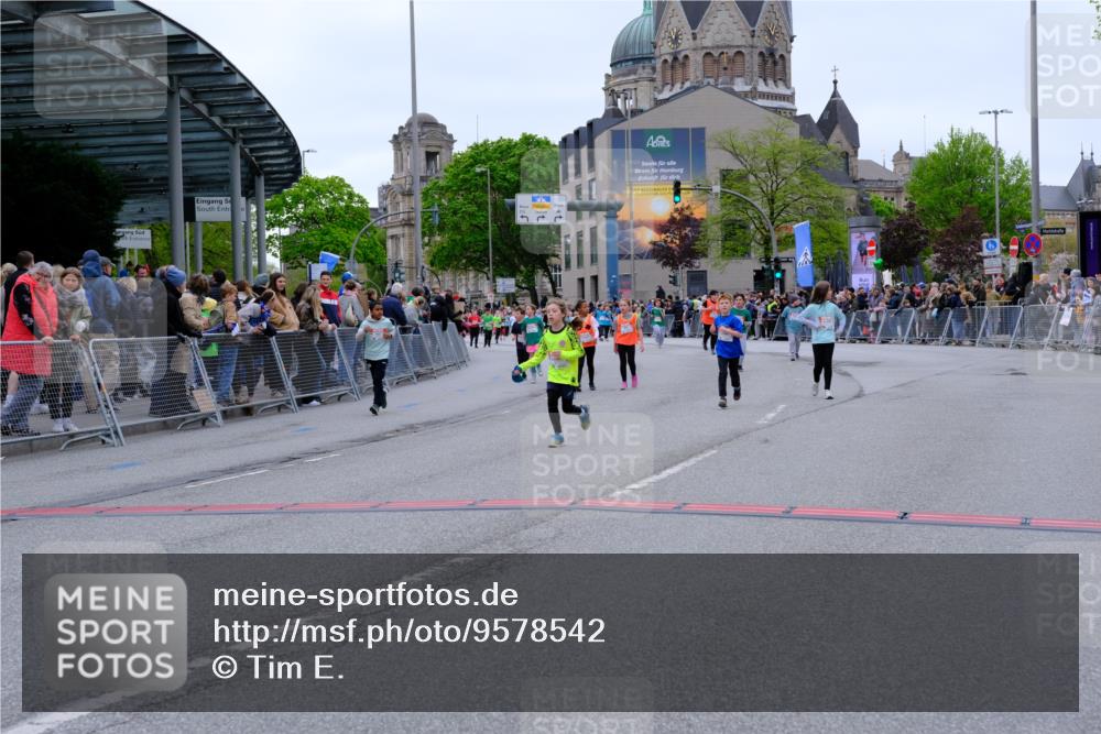 25.04.2026 - Das Zehntel Tim E. http://msf.ph/oto/9578542 25.04.2026 11:04:05 Ziel 5846, 5974, 6271, 6346, 6368, 6560, 6794, 6808, 7099, 7458, 7470, 7649, 7817, 7822, 7847 meine-sportfotos.de