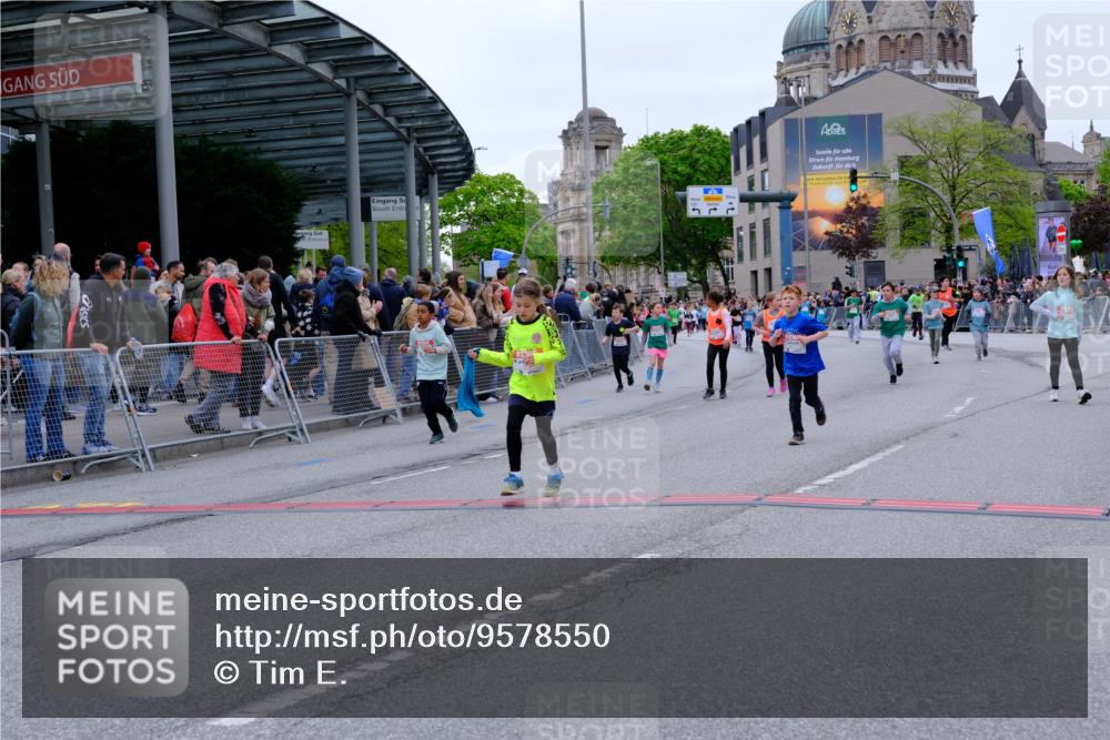 25.04.2026 - Das Zehntel Tim E. http://msf.ph/oto/9578550 25.04.2026 11:04:07 Ziel 5846, 5974, 6271, 6272, 6346, 6368, 6612, 6794, 6808, 7099, 7649, 7817 meine-sportfotos.de