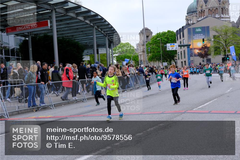 25.04.2026 - Das Zehntel Tim E. http://msf.ph/oto/9578556 25.04.2026 11:04:07 Ziel 5846, 5974, 6271, 6272, 6346, 6368, 6612, 6794, 6808, 7099, 7649, 7817 meine-sportfotos.de