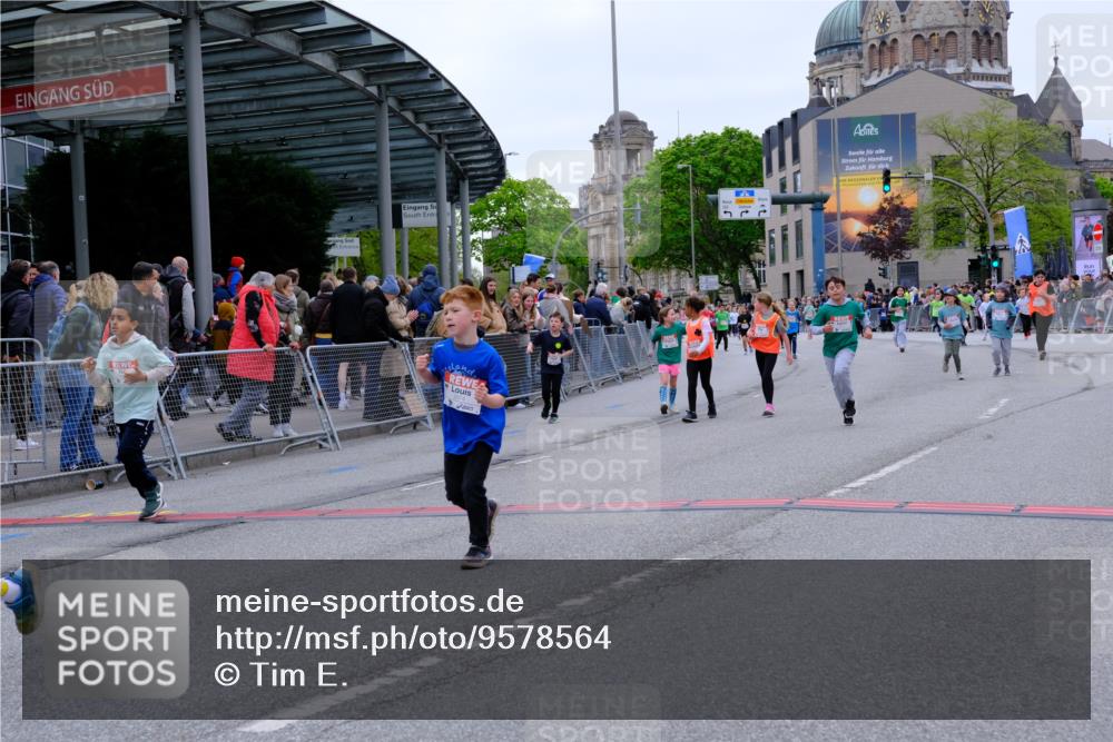 25.04.2026 - Das Zehntel Tim E. http://msf.ph/oto/9578564 25.04.2026 11:04:09 Ziel 5846, 5974, 6271, 6272, 6346, 6368, 6612, 6794, 6808, 7099, 7355, 7367, 7766, 7817 meine-sportfotos.de