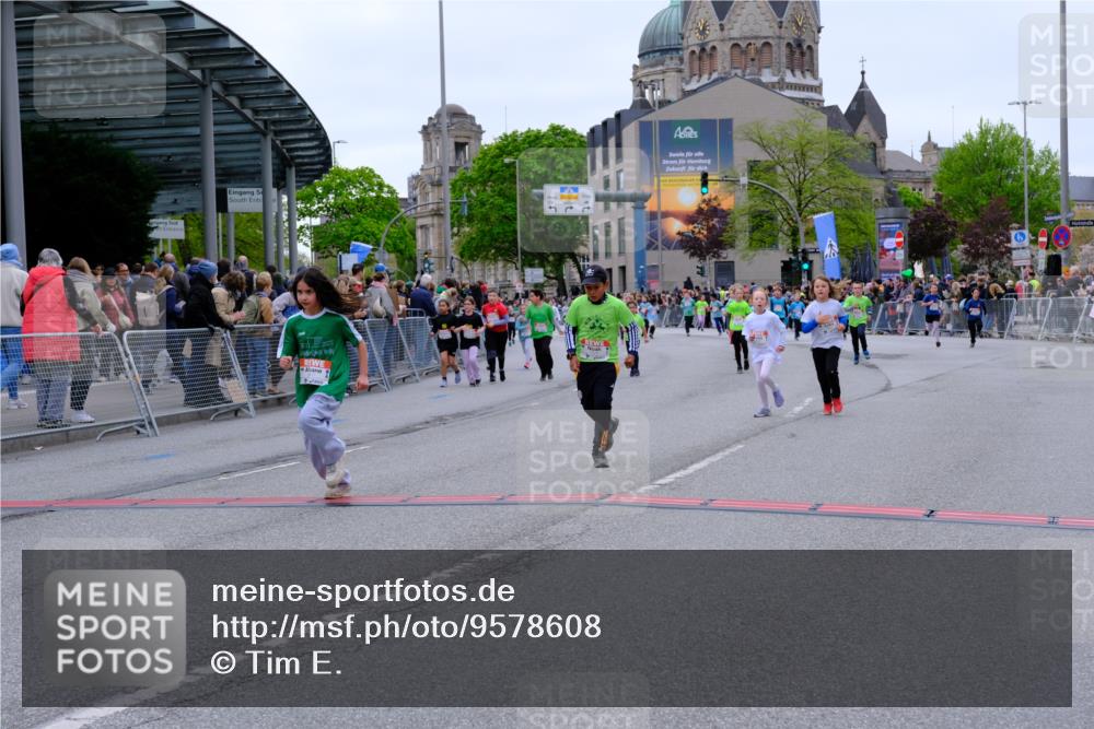 25.04.2026 - Das Zehntel Tim E. http://msf.ph/oto/9578608 25.04.2026 11:04:19 Ziel 5043, 5044, 5917, 5965, 6110, 6612, 7143, 7274, 7344, 7355, 7367, 7404, 7446, 7481, 7766 meine-sportfotos.de