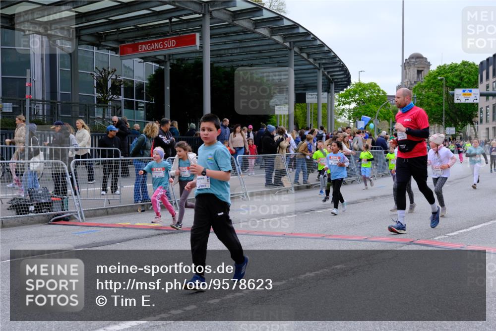 25.04.2026 - Das Zehntel Tim E. http://msf.ph/oto/9578623 25.04.2026 11:05:05 Ziel 5051, 5096, 5121, 5124, 5172, 6480, 6481, 6773, 6801, 6851, 7210, 7213, 7215, 7216, 7268, 7295, 7416, 7471, 7564, 7578, 7589, 7637, 7645, 7870 meine-sportfotos.de