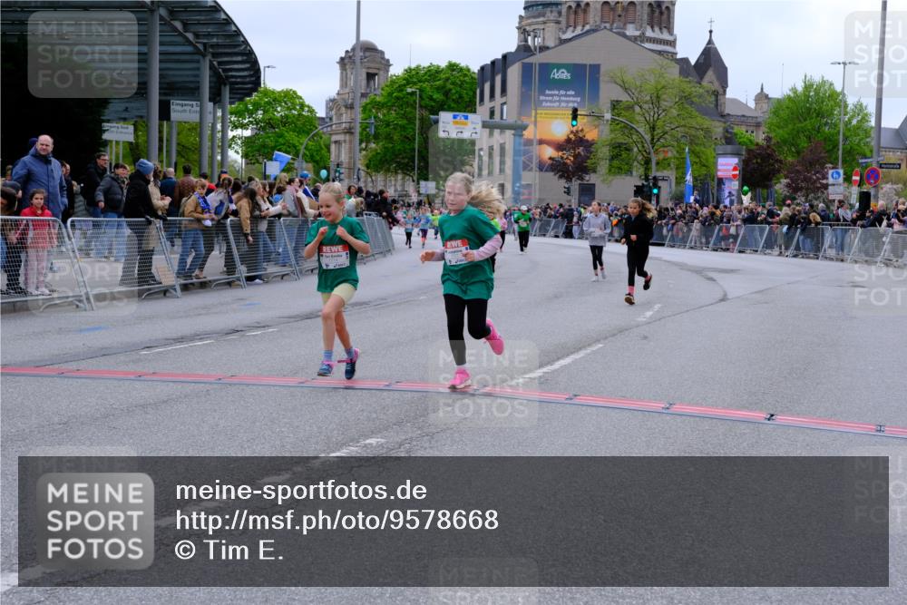 25.04.2026 - Das Zehntel Tim E. http://msf.ph/oto/9578668 25.04.2026 11:05:20 Ziel 6195, 6197, 6241, 6739, 6765, 6934, 7217, 7281, 7774, 7777, 18087 meine-sportfotos.de