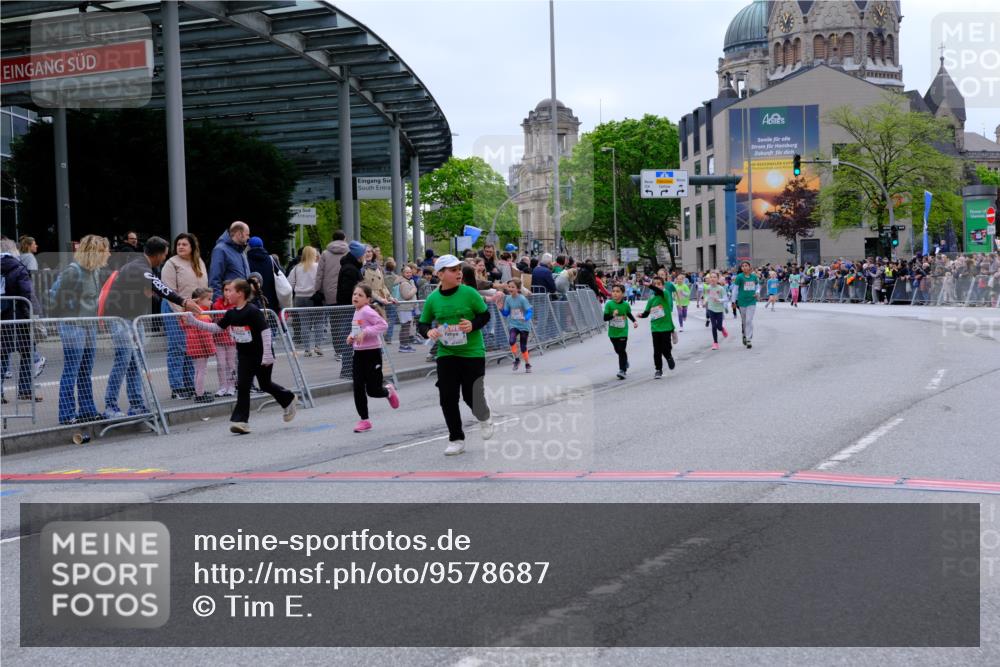 25.04.2026 - Das Zehntel Tim E. http://msf.ph/oto/9578687 25.04.2026 11:05:31 Ziel 5191, 5843, 5845, 5890, 6985, 7281, 7454, 7460, 7892, 7894, 7902, 18087 meine-sportfotos.de