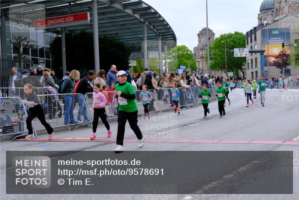 25.04.2026 - Das Zehntel Tim E. http://msf.ph/oto/9578691 25.04.2026 11:05:32 Ziel 5191, 5843, 5845, 5890, 6985, 7281, 7454, 7460, 7892, 7894, 7902, 18087 meine-sportfotos.de