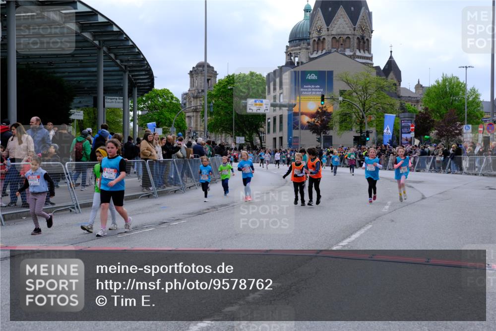 25.04.2026 - Das Zehntel Tim E. http://msf.ph/oto/9578762 25.04.2026 11:05:54 Ziel 5210, 5607, 5618, 5620, 5622, 5640, 5642, 5766, 5877, 5893, 5919, 6469, 6769, 6775, 6796, 6807, 7189, 7353, 7354, 7816, 7871 meine-sportfotos.de
