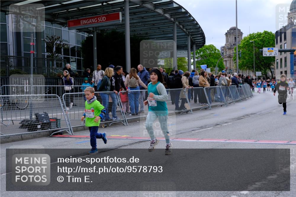 25.04.2026 - Das Zehntel Tim E. http://msf.ph/oto/9578793 25.04.2026 11:06:00 Ziel 5010, 5210, 5607, 5620, 5623, 5639, 5766, 5877, 6445, 6469, 6796, 6807, 7189, 7353, 7354 meine-sportfotos.de