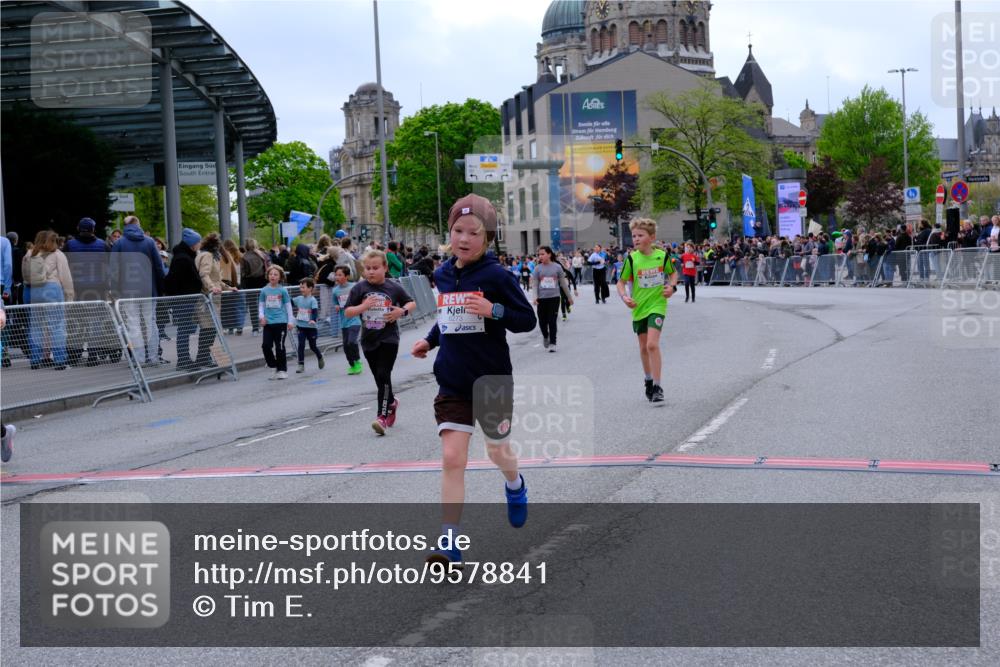 25.04.2026 - Das Zehntel Tim E. http://msf.ph/oto/9578841 25.04.2026 11:06:16 Ziel 5611, 5631, 5654, 5656, 5687, 6193, 6202, 6273, 6276, 6776, 6835, 6841, 6863, 7447, 7486, 7490, 7569, 7765, 7786, 7793 meine-sportfotos.de