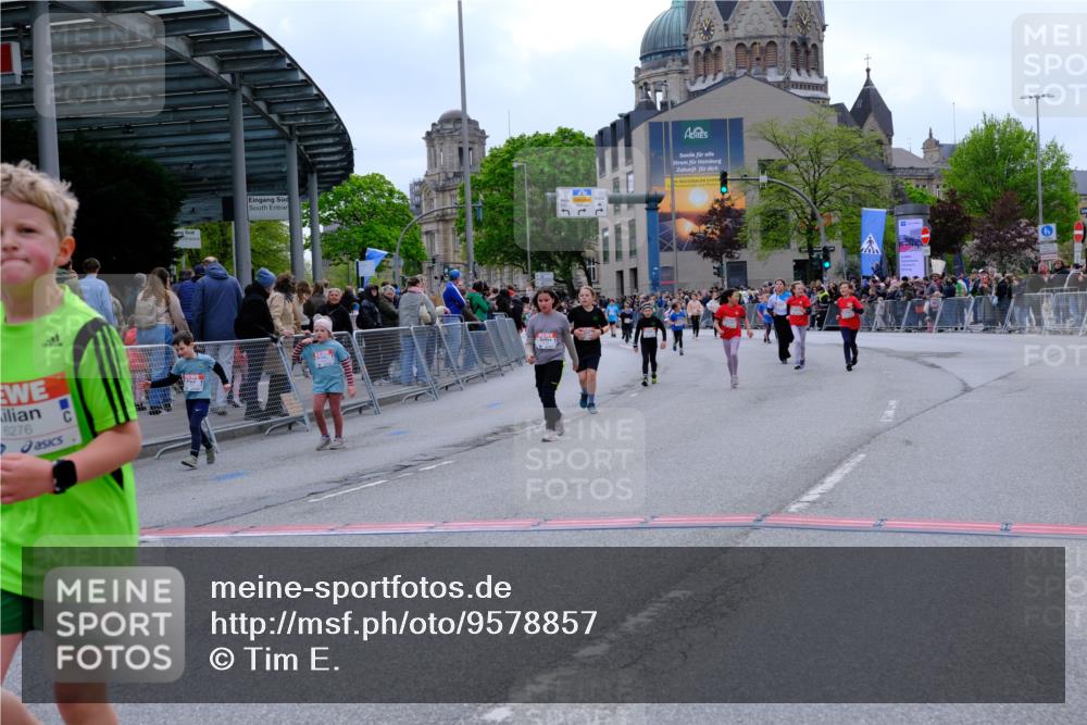 25.04.2026 - Das Zehntel Tim E. http://msf.ph/oto/9578857 25.04.2026 11:06:19 Ziel 5506, 5654, 5687, 6162, 6172, 6173, 6193, 6202, 6273, 6276, 6835, 6863, 7447, 7486, 7490, 7569, 7743, 7793 meine-sportfotos.de