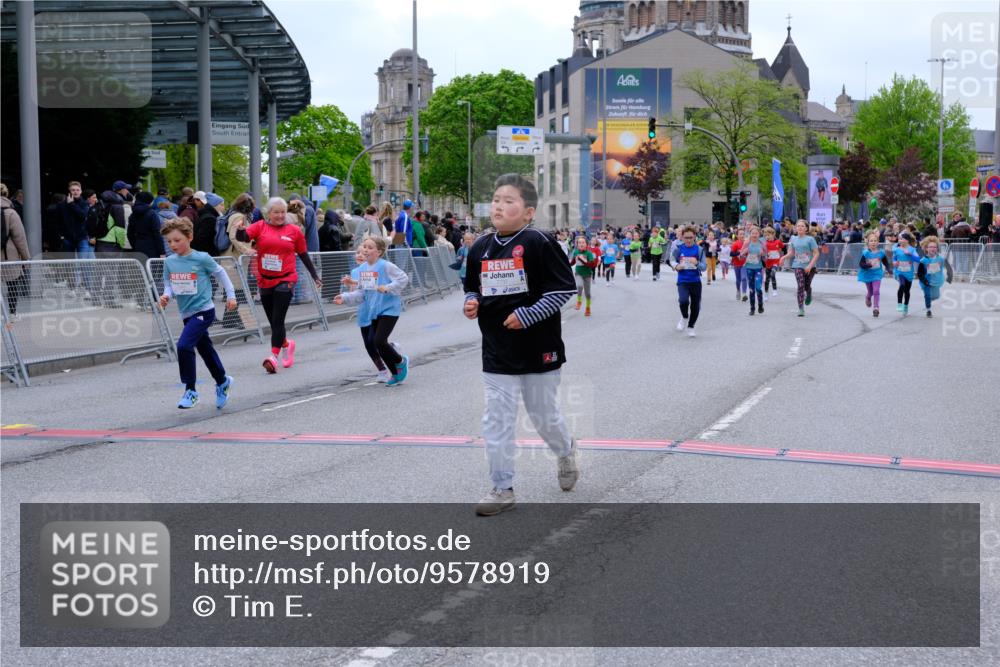 25.04.2026 - Das Zehntel Tim E. http://msf.ph/oto/9578919 25.04.2026 11:06:51 Ziel 5598, 5602, 5606, 5651, 6658, 7457, 7484, 7511, 7556, 7563, 7571, 7572, 7648, 7650, 7651, 7661, 7668, 7737, 7764, 7770, 7788 meine-sportfotos.de