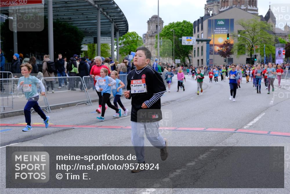 25.04.2026 - Das Zehntel Tim E. http://msf.ph/oto/9578924 25.04.2026 11:06:52 Ziel 5598, 5602, 5606, 5651, 6160, 6163, 6174, 6658, 7457, 7484, 7511, 7523, 7556, 7563, 7571, 7572, 7648, 7650, 7651, 7661, 7668, 7737, 7764, 7770, 7788 meine-sportfotos.de