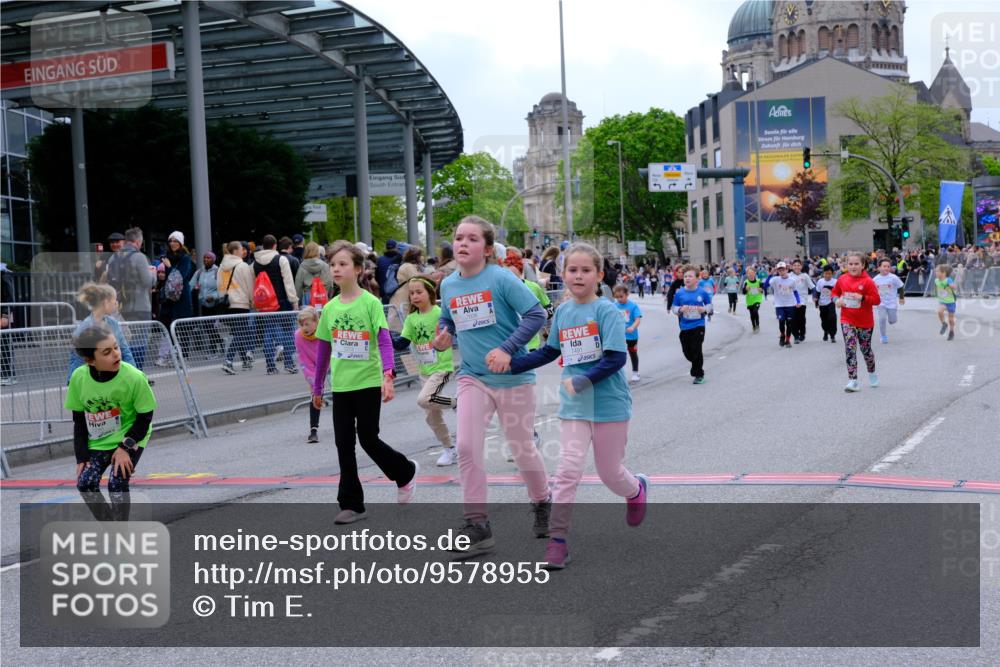 25.04.2026 - Das Zehntel Tim E. http://msf.ph/oto/9578955 25.04.2026 11:07:03 Ziel 5125, 5144, 5881, 6115, 6160, 6163, 6174, 6185, 6310, 6777, 7263, 7264, 7270, 7272, 7277, 7285, 7431, 7438, 7491, 7507, 7511, 7519, 7523, 7556, 7606, 7990 meine-sportfotos.de