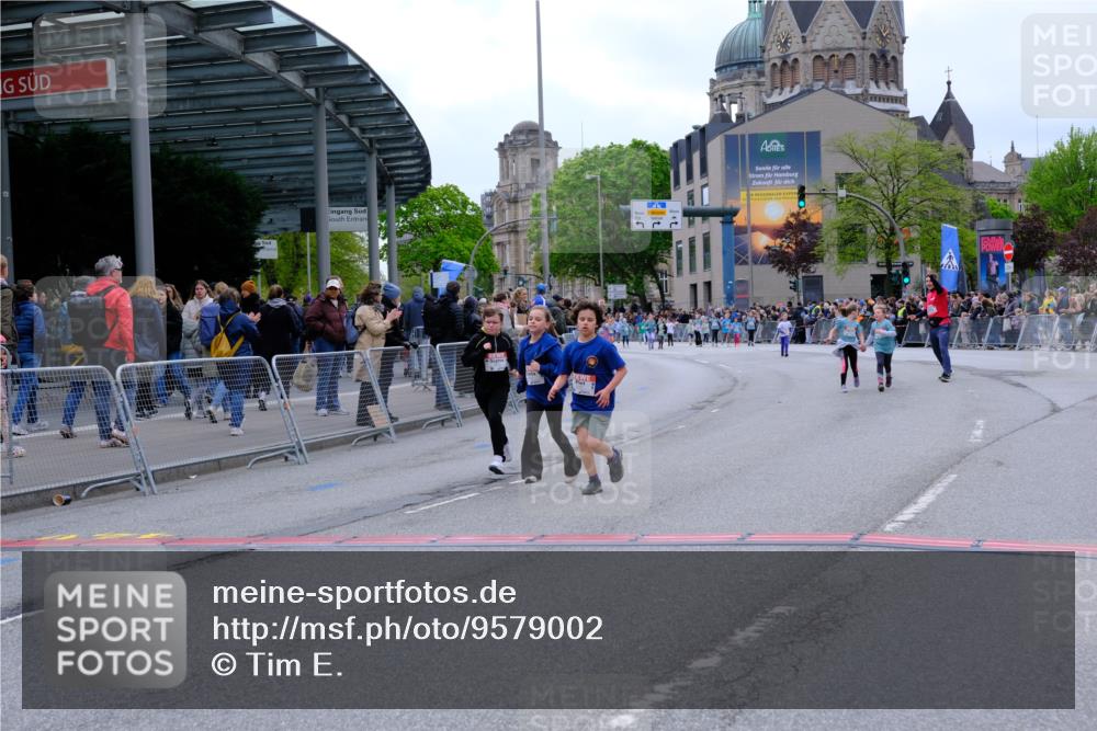 25.04.2026 - Das Zehntel Tim E. http://msf.ph/oto/9579002 25.04.2026 11:07:24 Ziel 5397, 5400, 6443, 6559, 7365, 7463, 7477, 7852, 7985, 8055 meine-sportfotos.de